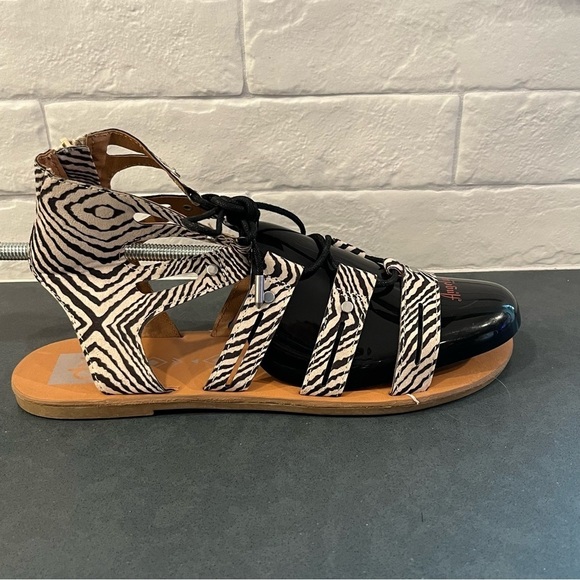 DV dolce vita sz 9.5 Jasmyn zebra stripe gladiator sandals - Picture 8 of 15